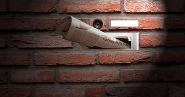 Zeitungen werden überwiegend nachts zugestellt und früh morgens gelesen. © Adobe Stock: twystydigi