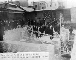 Am 1. November 1894 eröffnete das erste Arbeitersekretariat. Es ist Vorläufer des modernen gewerkschaftlichen Rechtsschutzes. Quelle © AdsD / Friedrich-Ebert-Stiftung