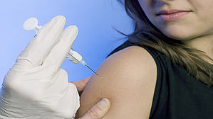 Kein Schmerzensgeldanspruch gegenüber Arbeitgeber durch Impfschaden bei Grippeschutzimpfung. Copyright by shoot4u/fotolia