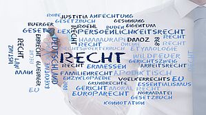 Bildunterschrift: Verstoß gegen das allgemeine Persönlichkeitsrecht führt zur Unwirksamkeit einer Betriebsvereinbarung.
Copyright by CrazyCloud/Fotolia