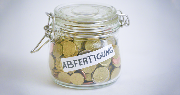 Der Betriebsrentner wollte sich nicht abfertigen lassen und zog erfolgreich für die lebenslange Rente vor Gericht. © Adobe Stock - elmar gubisch