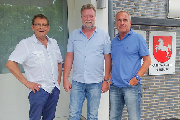 v.l.n.r. Herbert Hahn, Gewerkschaftssekretär IGM Nienburg-Stadthagen, Matthias Müller und Rechtsschutzsekretär Thomas Schlingmann (©Foto: Herbert Strosetzky)