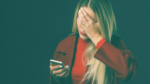 Die Krankmeldung per Email kam beim Arbeitgeber nicht so gut an. © Adobe Stock: burdun Die Krankmeldung per Email kam beim Arbeitgeber nicht so gut an. © Adobe Stock: burdun