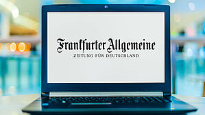 Die FAZ beherrscht auch den Boulevardblattstil, um Arbeitnehmer*innen zu verunglimpfen, hat jetzt ein Kommentator auf FAZ-Online bewiesen. Copyright by Adobe Stock/monticellllo