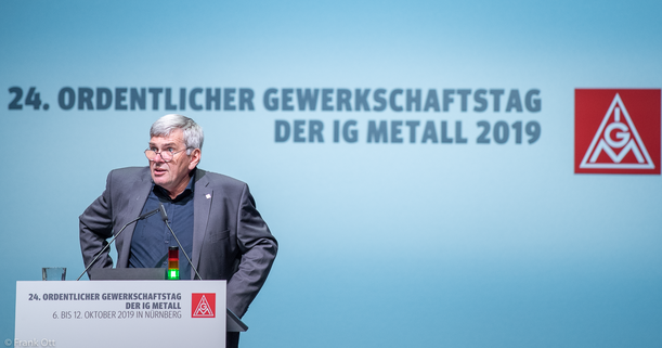 Der 1. Vorsitzende der IG Metall Jörg Hofmann skizziert in seinem Zukunftsreferat auf dem Gewerkschaftstag der IG Metall in Nürnberg die großen Linien der Gewerkschaftspolitik. © Frank Ott - DGB Rechtsschutz