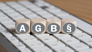 Allgemeine Geschäftsbedingungen (AGB) in Arbeitsvertragsänderungen unterliegen einer Inhaltskontrolle!