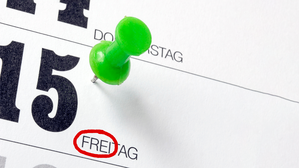 Immer wieder freitags frei – das war der Wunsch des Klägers © Adobe Stock: photophonie