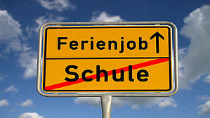 Wir erklären, was es bei einem Ferienjob zu beachten gibt, damit keine bösen Überraschungen drohen. Copyright by cmfotoworks/fotolia Wir erklären, was es bei einem Ferienjob zu beachten gibt, damit keine bösen Überraschungen drohen. Copyright by cmfotoworks/fotolia