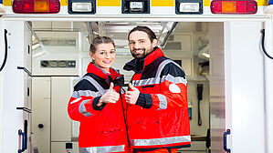 Der Rettungsdienst wird aufgrund öffentlichen Auftrags tätig. Daher kann er sich nicht auf eine Privilegierung im Arbeitszeitgesetz stützen. Copyright by Kzenon/Fotolia Der Rettungsdienst wird aufgrund öffentlichen Auftrags tätig. Daher kann er sich nicht auf eine Privilegierung im Arbeitszeitgesetz stützen. Copyright by Kzenon/Fotolia