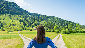 Zum Arbeits- oder zum Landgericht? Copyright by patma145/Adobe Stock Zum Arbeits- oder zum Landgericht? Copyright by patma145/Adobe Stock