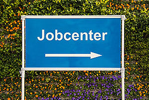 Wissenswertes zum Thema Sanktionen des Jobcenters. Wer sich da gut auskennt, ist im Vorteil! Jetzt Wissen testen! Copyright by Fotolia /Thomas Reimer