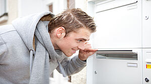 Wie lange muss ich mit dem Postboten rechnen. Copyright by drubig-photo/Fotolia Wie lange muss ich mit dem Postboten rechnen. Copyright by drubig-photo/Fotolia