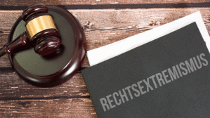 Kann Mitgliedschaft in rechtsextremer Chat-Gruppe den Job kosten? Copyright by Adobe Stock/studio v-zwoelf Kann Mitgliedschaft in rechtsextremer Chat-Gruppe den Job kosten? Copyright by Adobe Stock/studio v-zwoelf