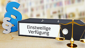 Hohe Hürden für Weiterbeschäftigung per einstweiliger Verfügung. Copyright by Adobe Stock/MQ-Illustrations