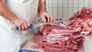 Die Lobbyisten der Fleischindustrie wollen, dass alles beim Alten bleibt! Copyright by Adobe Stock/ contrastwerkstatt
