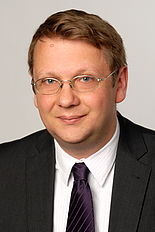 Dr. Hanns