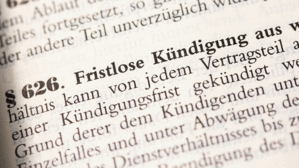 Arbeitsgericht versucht höchstrichterliche Rechtsprechung zu § 626 BGB zu kippen. Copyright by Adobe Stock/N. Theiss Arbeitsgericht versucht höchstrichterliche Rechtsprechung zu § 626 BGB zu kippen. Copyright by Adobe Stock/N. Theiss