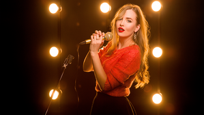 Nicht geimpft – Musicaldarstellerin ohne Job © Adobe Stock - Von k8most Nicht geimpft – Musicaldarstellerin ohne Job © Adobe Stock - Von k8most