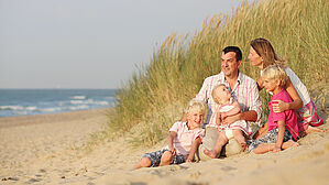 Urlaub und Elternzeit lassen sich vereinbaren. Copyright by cromary /Adobe Stock