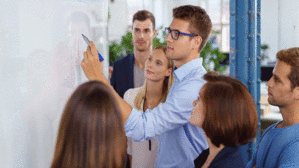 Darf er trotz fristloser Kündigung weiter Personalrat sein? Copyright by Adobe Stock/contrastwerkstatt Darf er trotz fristloser Kündigung weiter Personalrat sein? Copyright by Adobe Stock/contrastwerkstatt