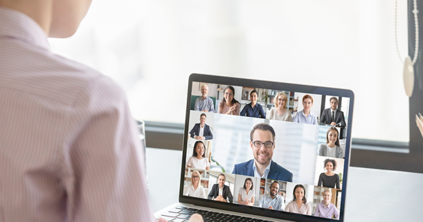 Die Bundesregierung will Betriebs- und Personalratssitzungen in Form von Videokonferenzen während der Pandemie vorübergehend ermöglichen. Copyright by Adobe Stock/Von fizkes