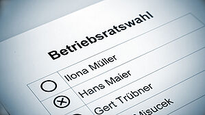 Ein Nachrücken die Freistellung eines ausgeschiedenen Betriebsratsmitglieds ist nur möglich, wenn der Nachrücker derselben Liste angehört.  Copyright by Eva Kahlmann/Fotolia