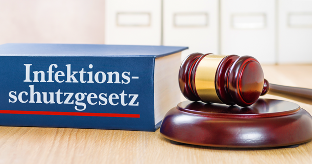 Die "Ampel" hatte einen Vorschlag zur Änderung des Infektionsschutzgesetzes vorgelegt. Den hat der Bundestag kurzfristig beschlossen. Der Bundesrat hat zugestimmt. © Adobe Stock - Von: Zerbor