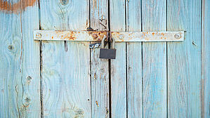 Das Betriebsverfassungsgesetz kann die Tür zum Arbeitsplatz öffnen. Copyright by Alexander / Fotolia Das Betriebsverfassungsgesetz kann die Tür zum Arbeitsplatz öffnen. Copyright by Alexander / Fotolia