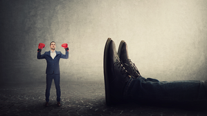 Im Streit David gegen Goliath, verbuchte der Arbeitnehmer einen klaren Erfolg. © Adobe Stock: 1STunningART Im Streit David gegen Goliath, verbuchte der Arbeitnehmer einen klaren Erfolg. © Adobe Stock: 1STunningART