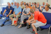 Überwiegend Mitglieder der IG Metall und vom DGB Kreisverband Diepholz, die sich solidarisch mit Matthias Müller zeigen wollten. (©Foto: Herbert Strosetzky)