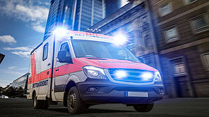 Krankenkasse lässt Versicherten auf Transportkosten sitzen. Copyright by Adobe Stock/VanHope Krankenkasse lässt Versicherten auf Transportkosten sitzen. Copyright by Adobe Stock/VanHope