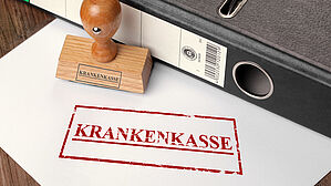 Stempel drunter – abgehakt! Im Einzelfall lohnt es sich aber durchaus, zu Gericht zu ziehen. Copyright by Adobe Stock/Coloures-Pic Stempel drunter – abgehakt! Im Einzelfall lohnt es sich aber durchaus, zu Gericht zu ziehen. Copyright by Adobe Stock/Coloures-Pic
