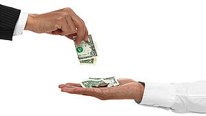 Ist die Abfindung Einkommen, hält das Jobcenter die Hand auf.
Copyright by tomsaga/Fotolia Ist die Abfindung Einkommen, hält das Jobcenter die Hand auf.
Copyright by tomsaga/Fotolia