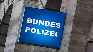 Krankheitsbedingte Fehlzeiten kein Kriterium im Rahmen einer Beförderungsentscheidung. Copyright by blende11.photo/fotolia Krankheitsbedingte Fehlzeiten kein Kriterium im Rahmen einer Beförderungsentscheidung. Copyright by blende11.photo/fotolia