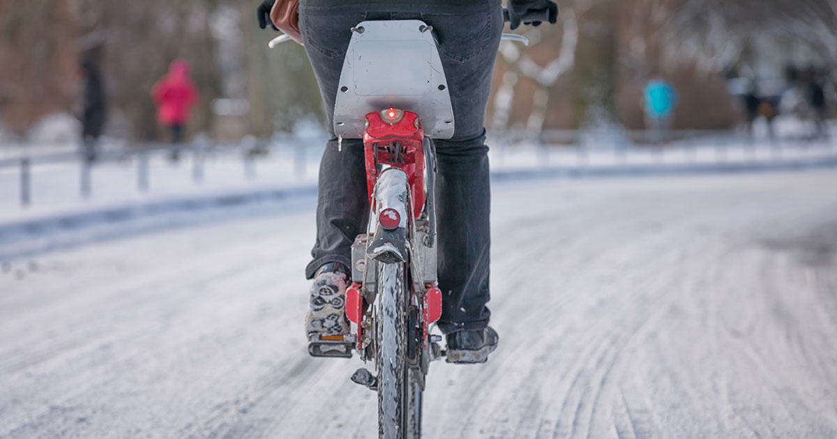 berufsgenossenschaft mit dem fahrrad im winter zur arbeitwegeunfall